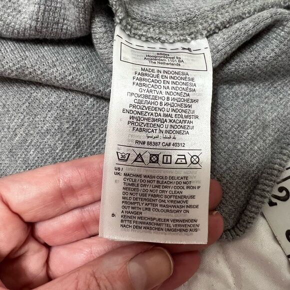 Adidas HE1476 Blue Version Waffle Crop
Top Grey Medium Gray 2021 - Picture 4 of 16